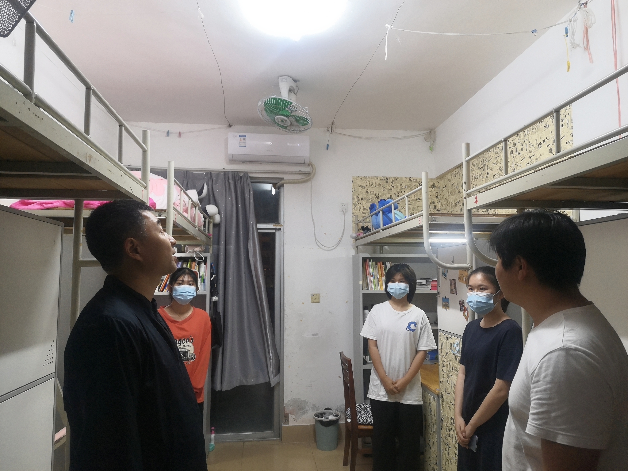 旅游学院开展新学期走访宿舍