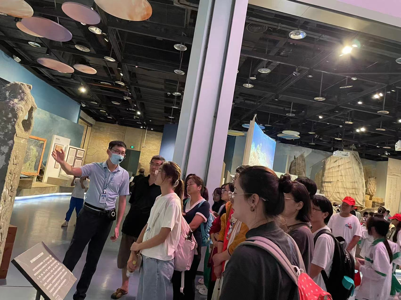 旅游学院2022级旅游管理类专业认知见习顺利开展