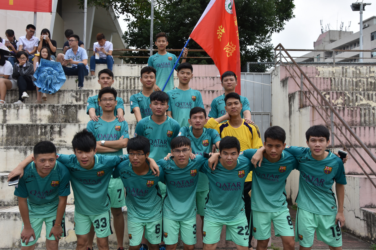 旅游学院参加校级足球比赛