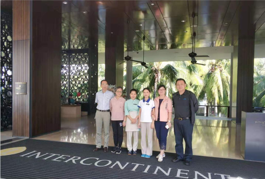 旅游学院赴三亚看望实习生