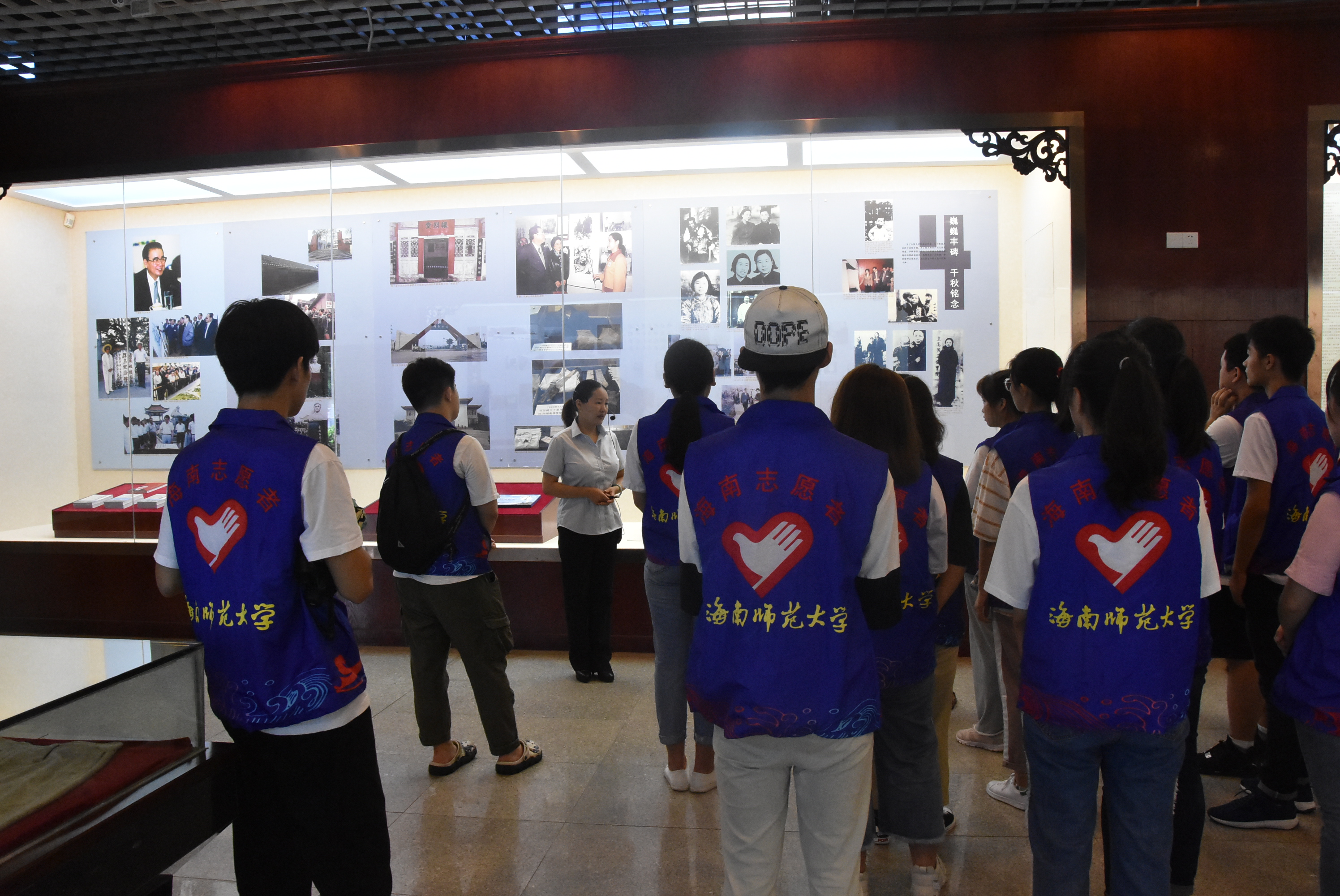 旅游学院举办“缅怀革命烈士 铭记使命担当”清明祭扫主题活动