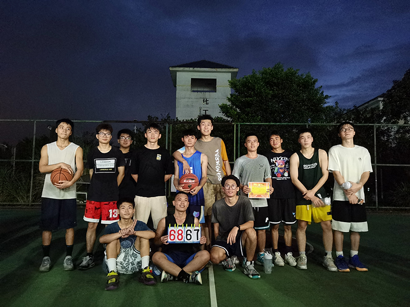 旅游学院举办“迎新杯”篮球赛