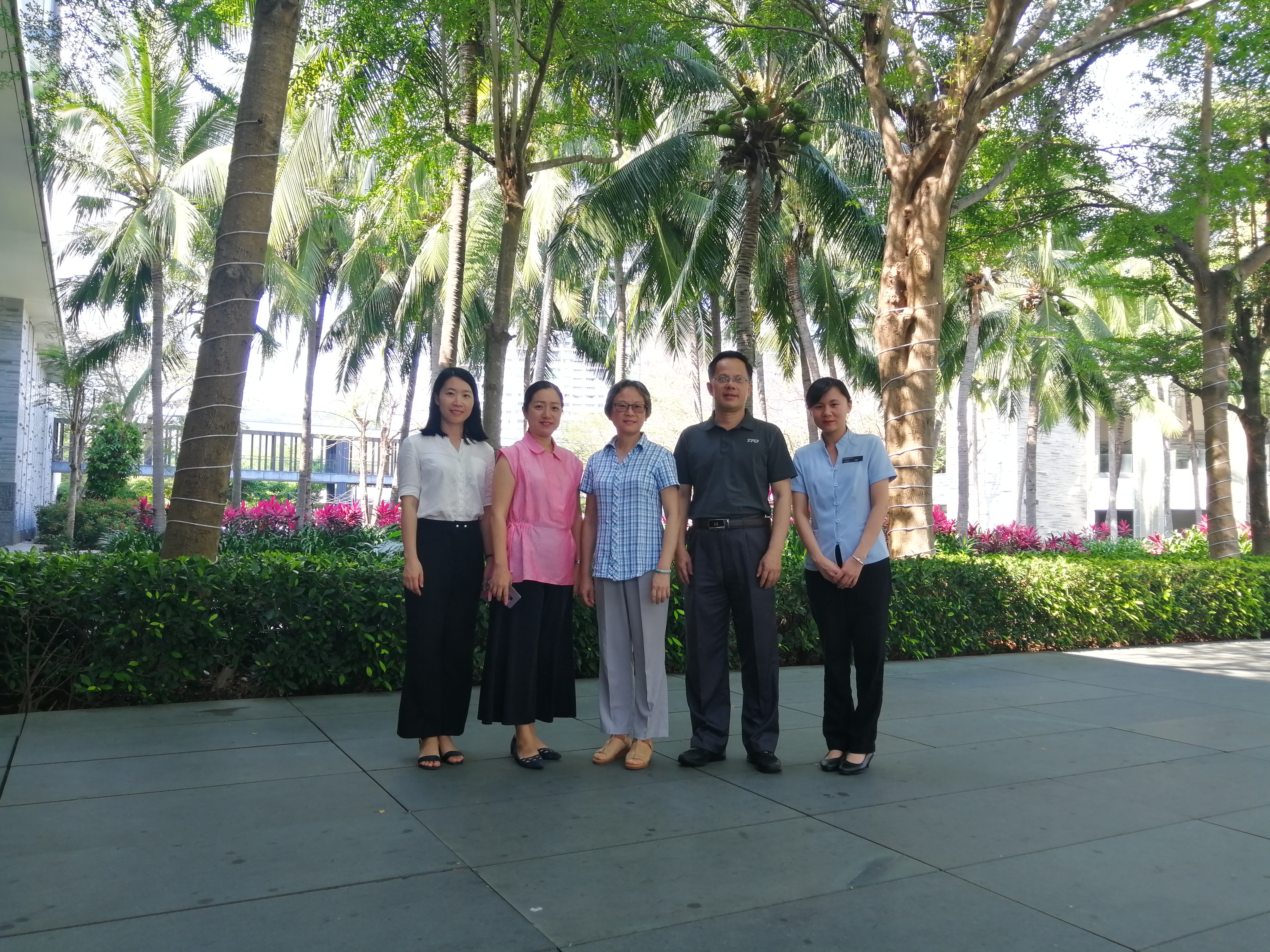 旅游学院赴三亚走访用人单位推介毕业生