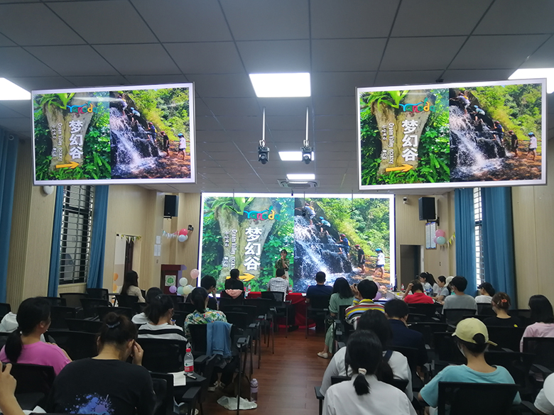 旅游学院举办“游中华胜境 不负韶华”模拟导游大赛决赛