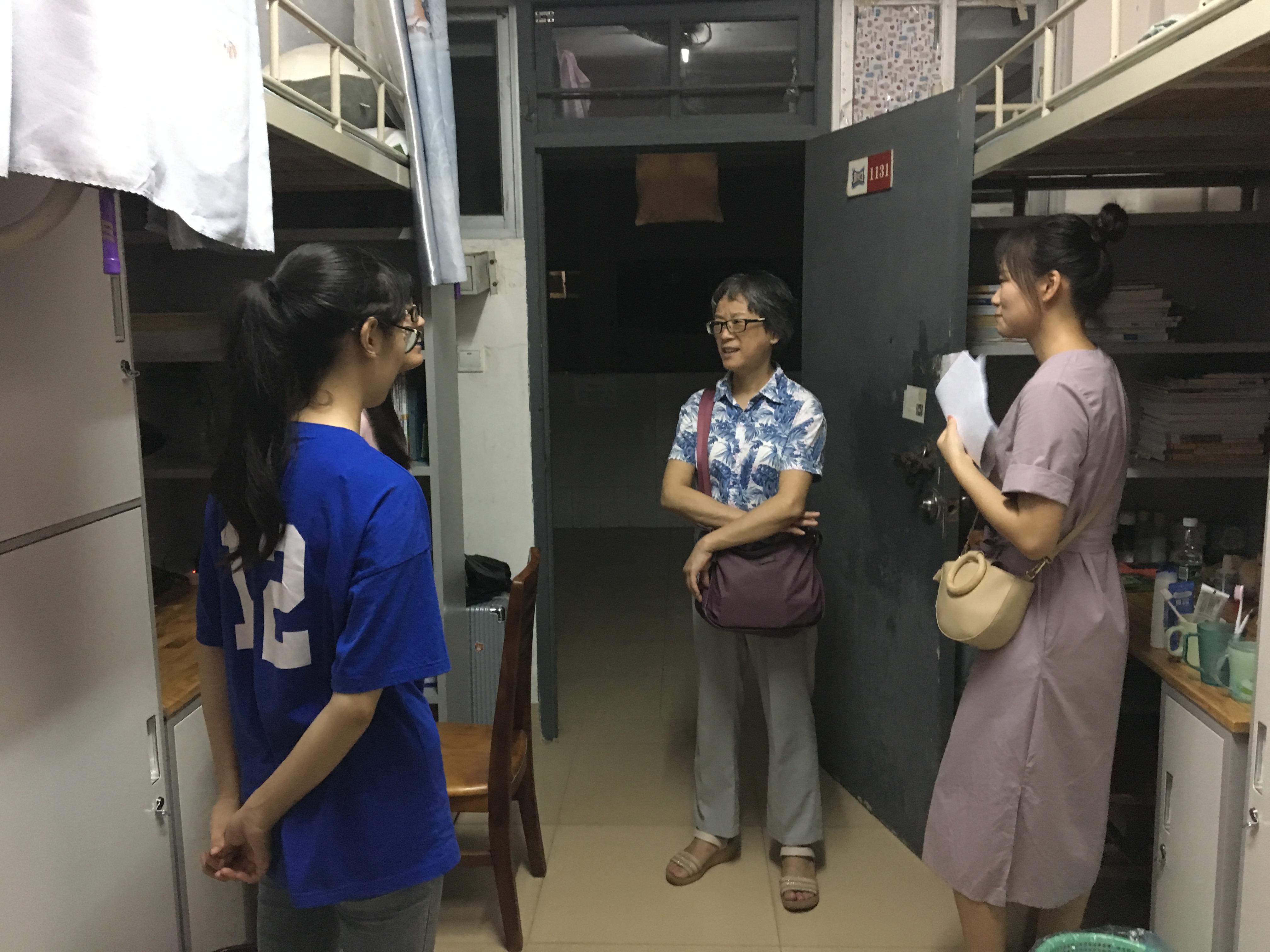 旅游学院开展新学期宿舍走访工作