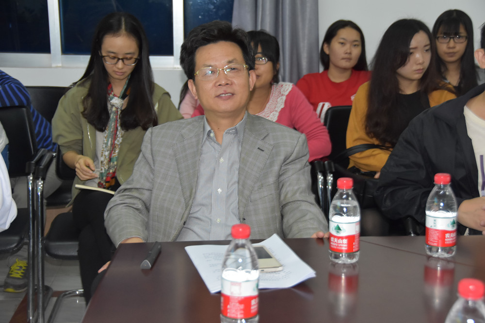 旅游学院举办“海南旅游教育的若干思考”报告会