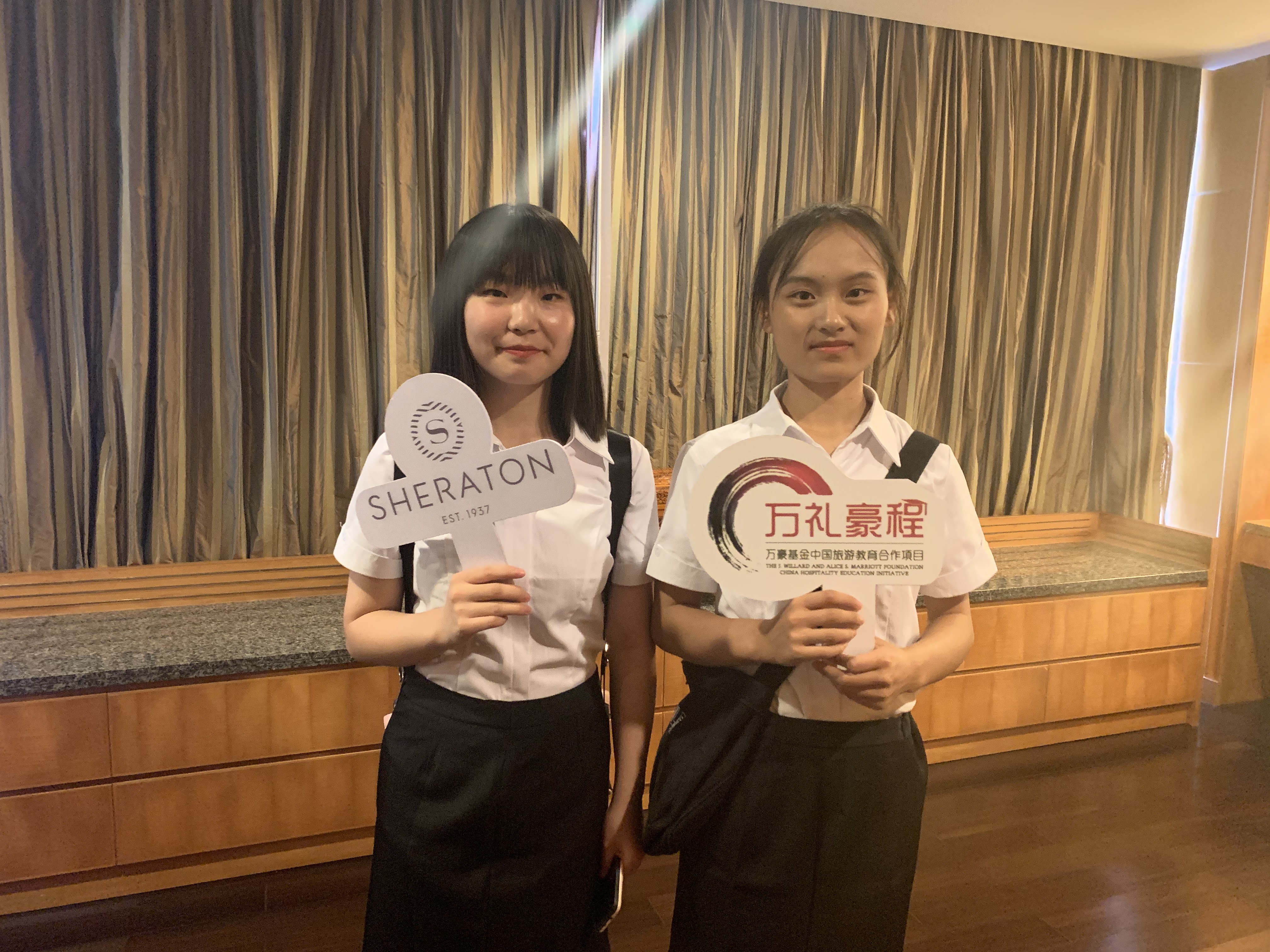 旅游学院赴海口喜来登开展实践教学活动