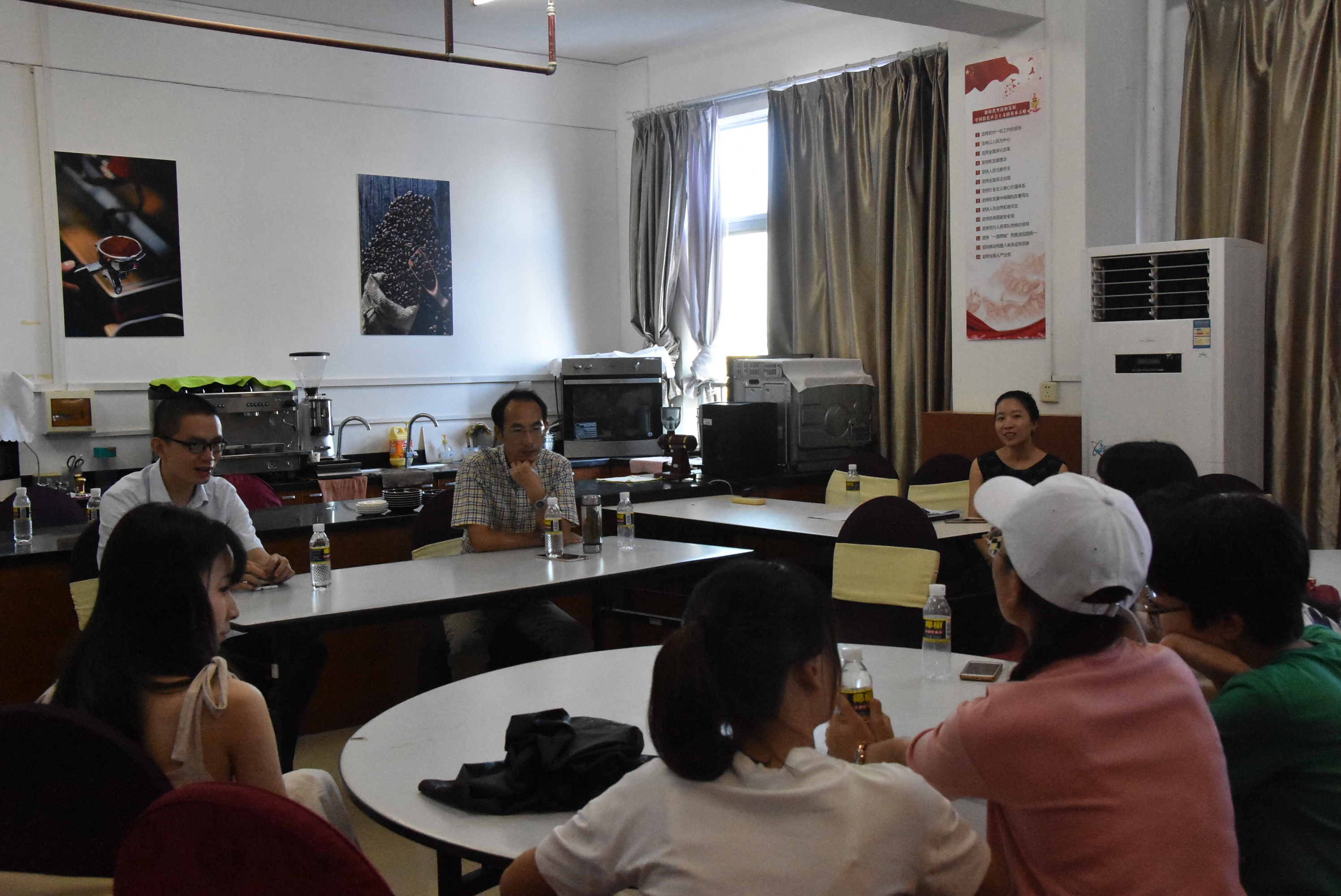 旅游学院举办考研辅导交流会