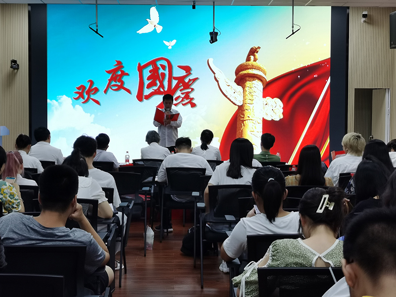 旅游学院举办中华经典朗诵大赛