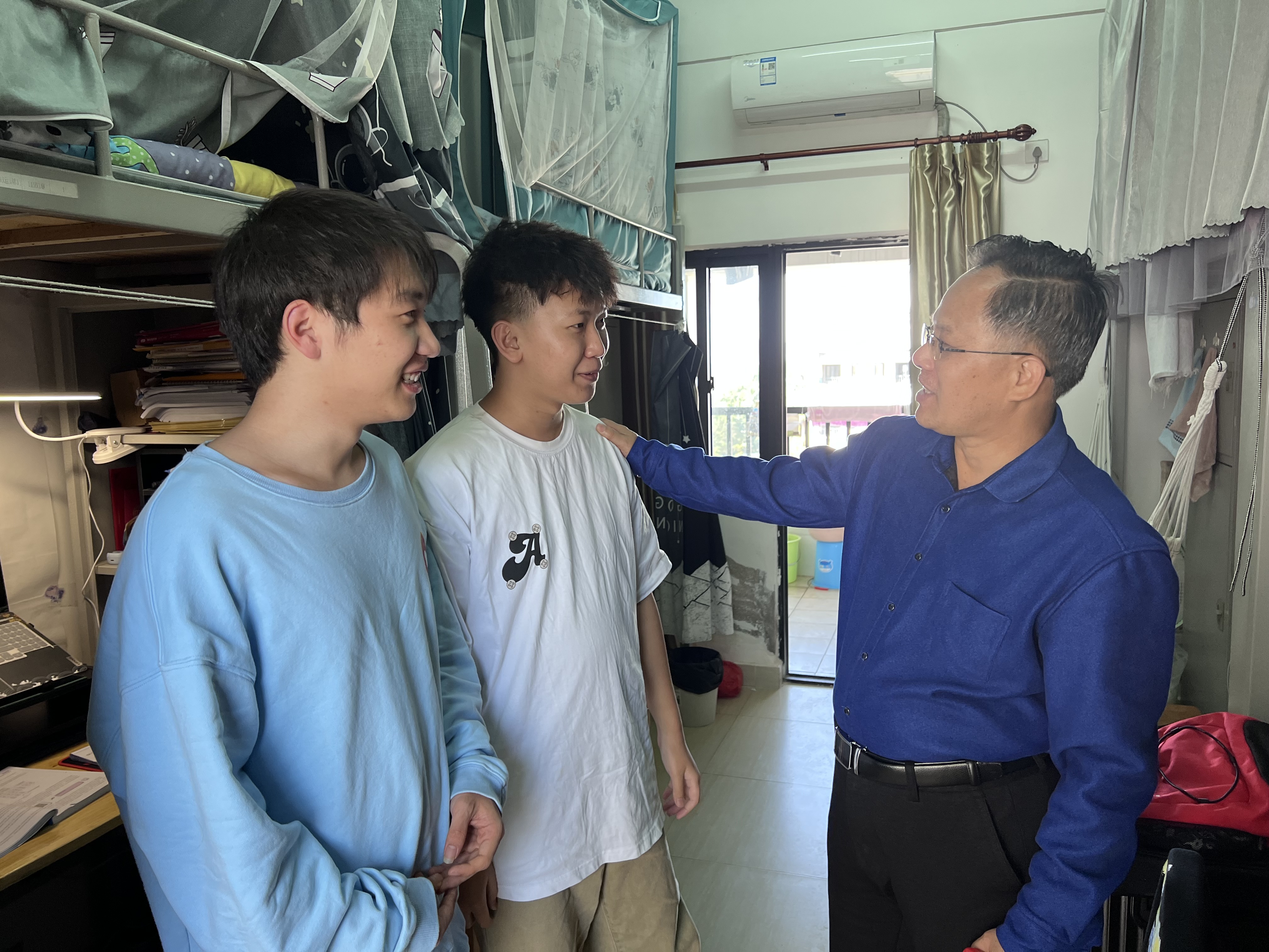 旅游学院开展新学期宿舍走访工作