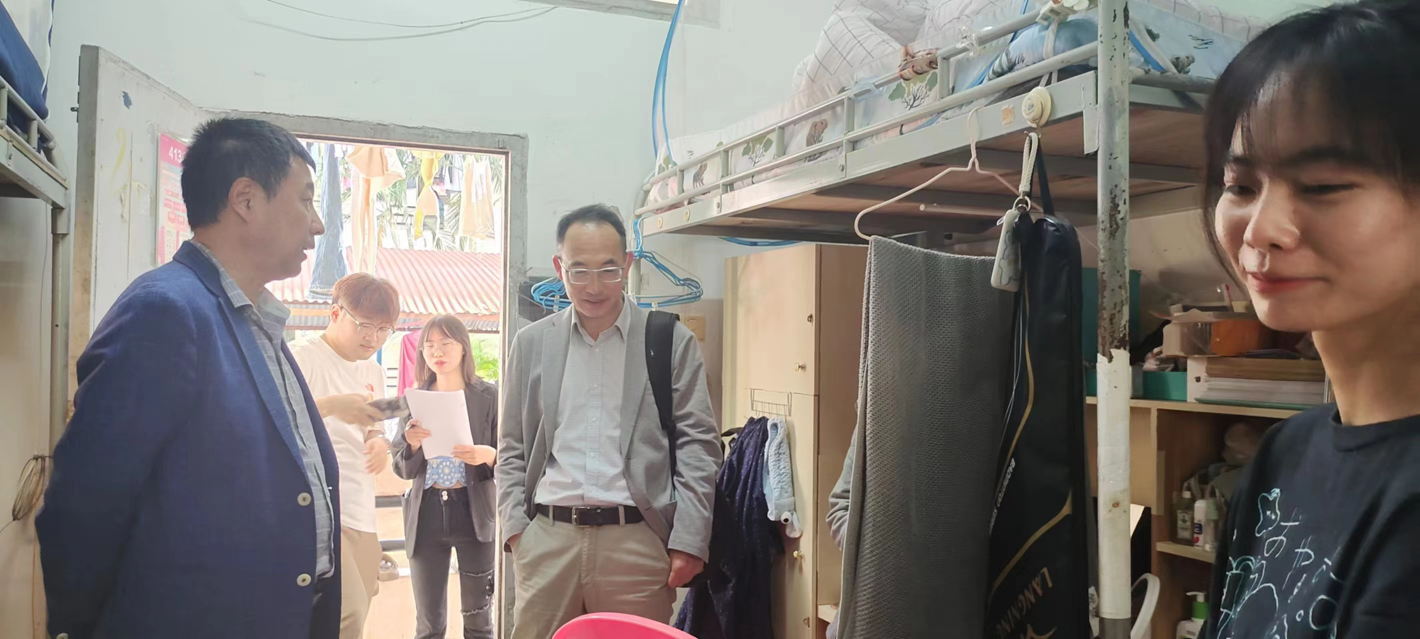 旅游学院开展新学期宿舍走访工作