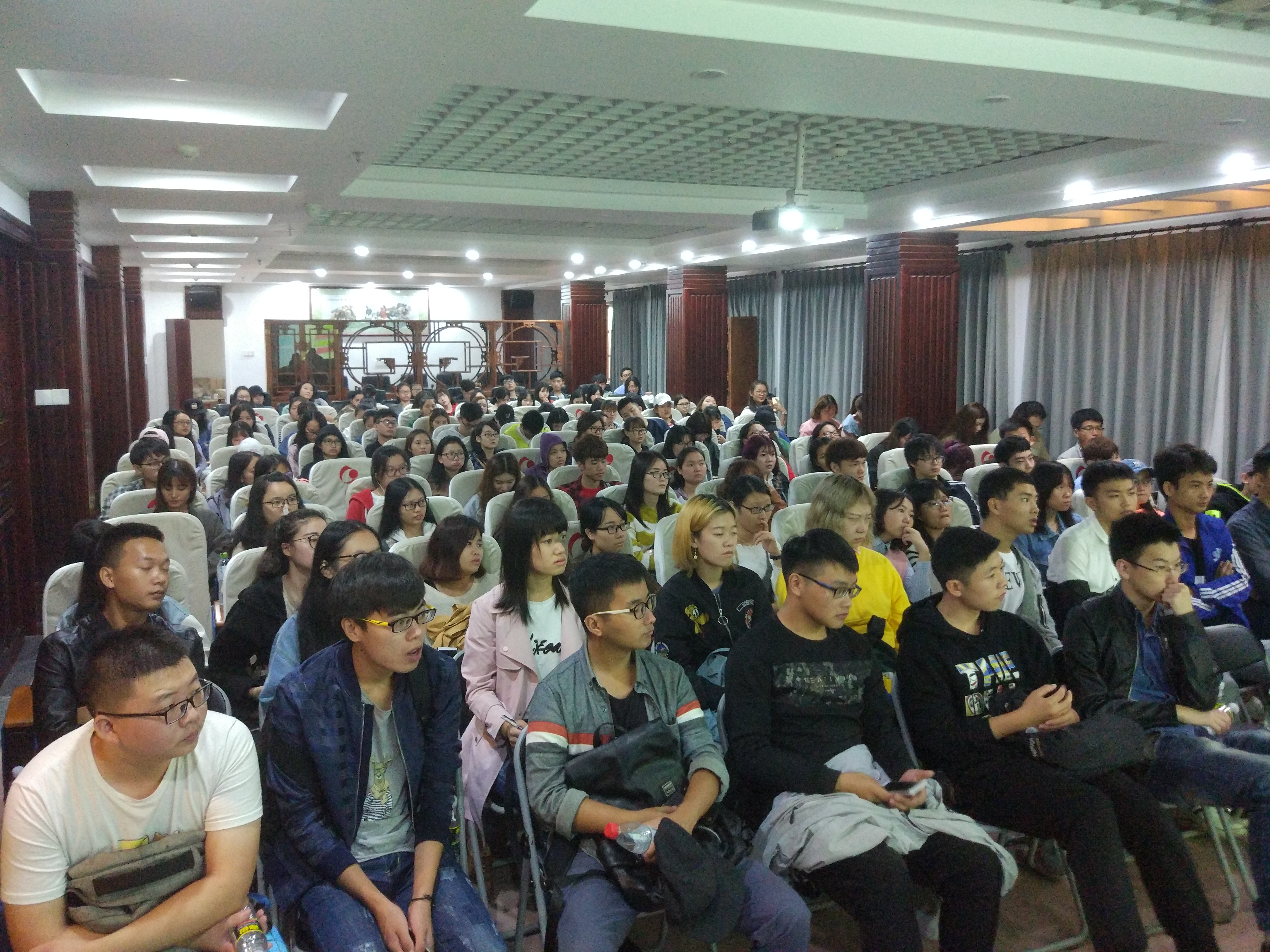 旅游学院定安包蜜园乡村旅游区实践活动