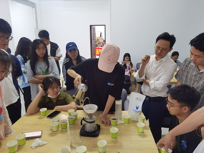 旅游学院酒店管理系 “我的咖啡厅我做主”团队PK赛赛前培训成功举办