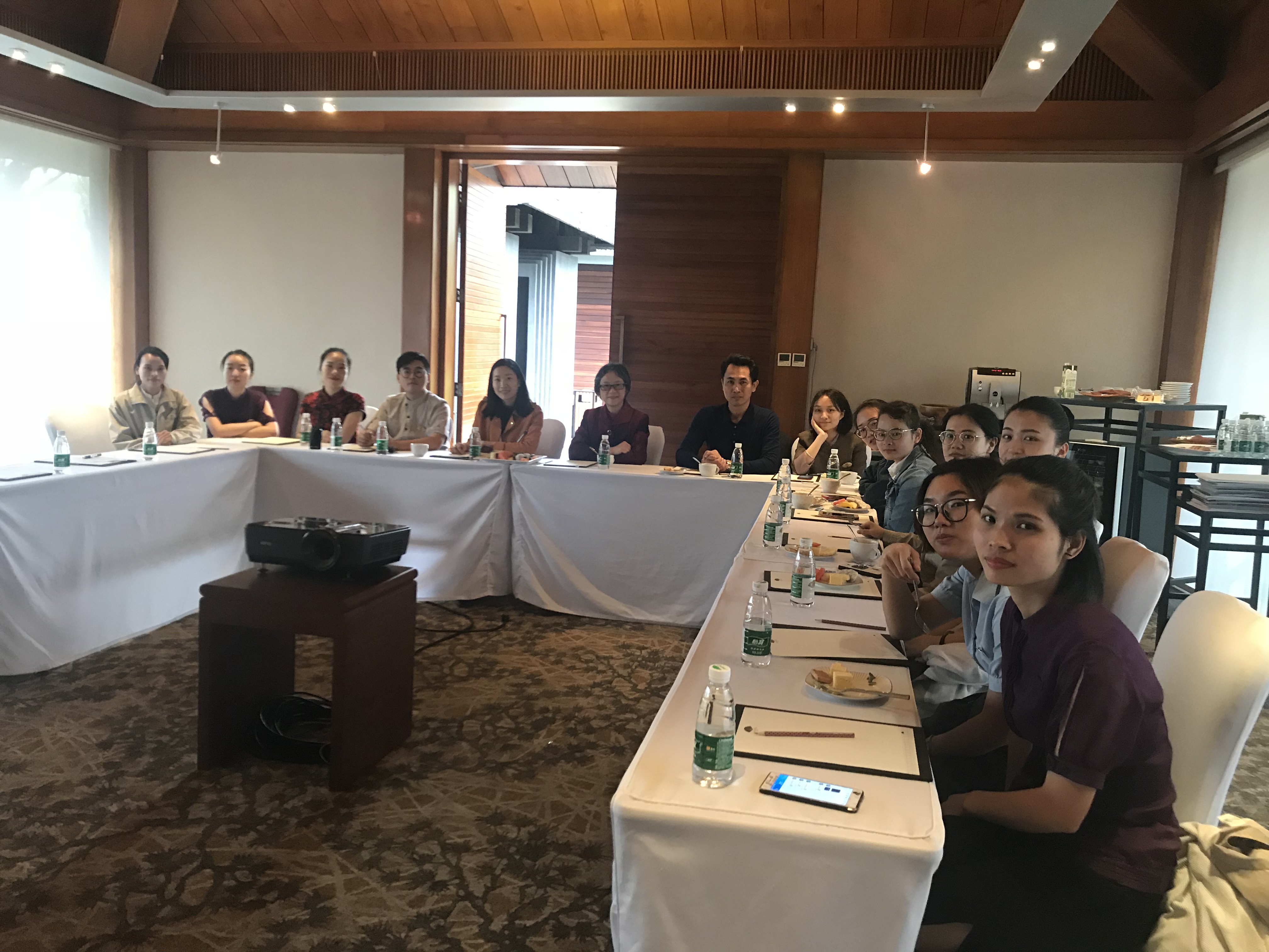 旅游学院赴三亚看望实习生