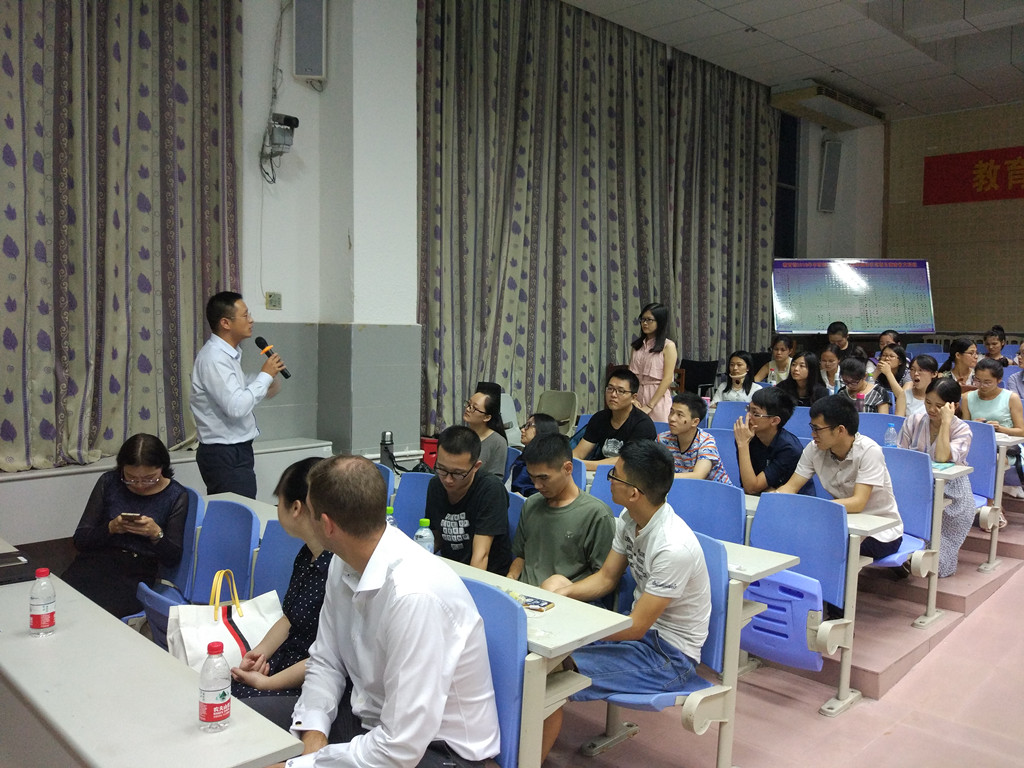 旅游学院举办旅游企业宣讲会