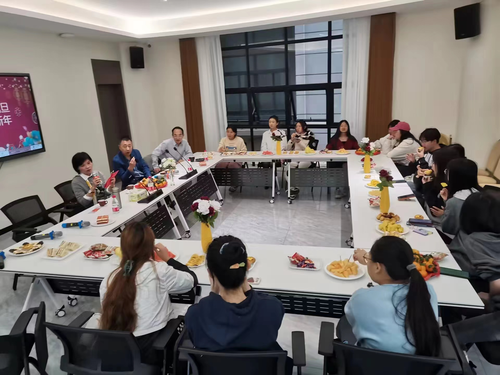“咖位已待庆元旦，啡同寻常迎新年” 海南师范大学旅游学院举办迎新年主题活动