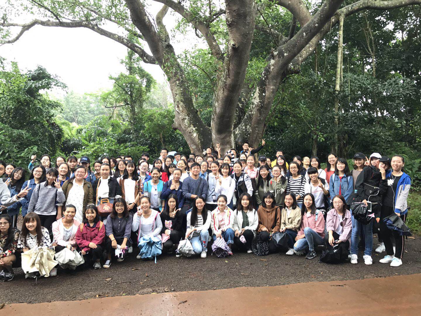 旅游学院冯塘绿园实践教育活动