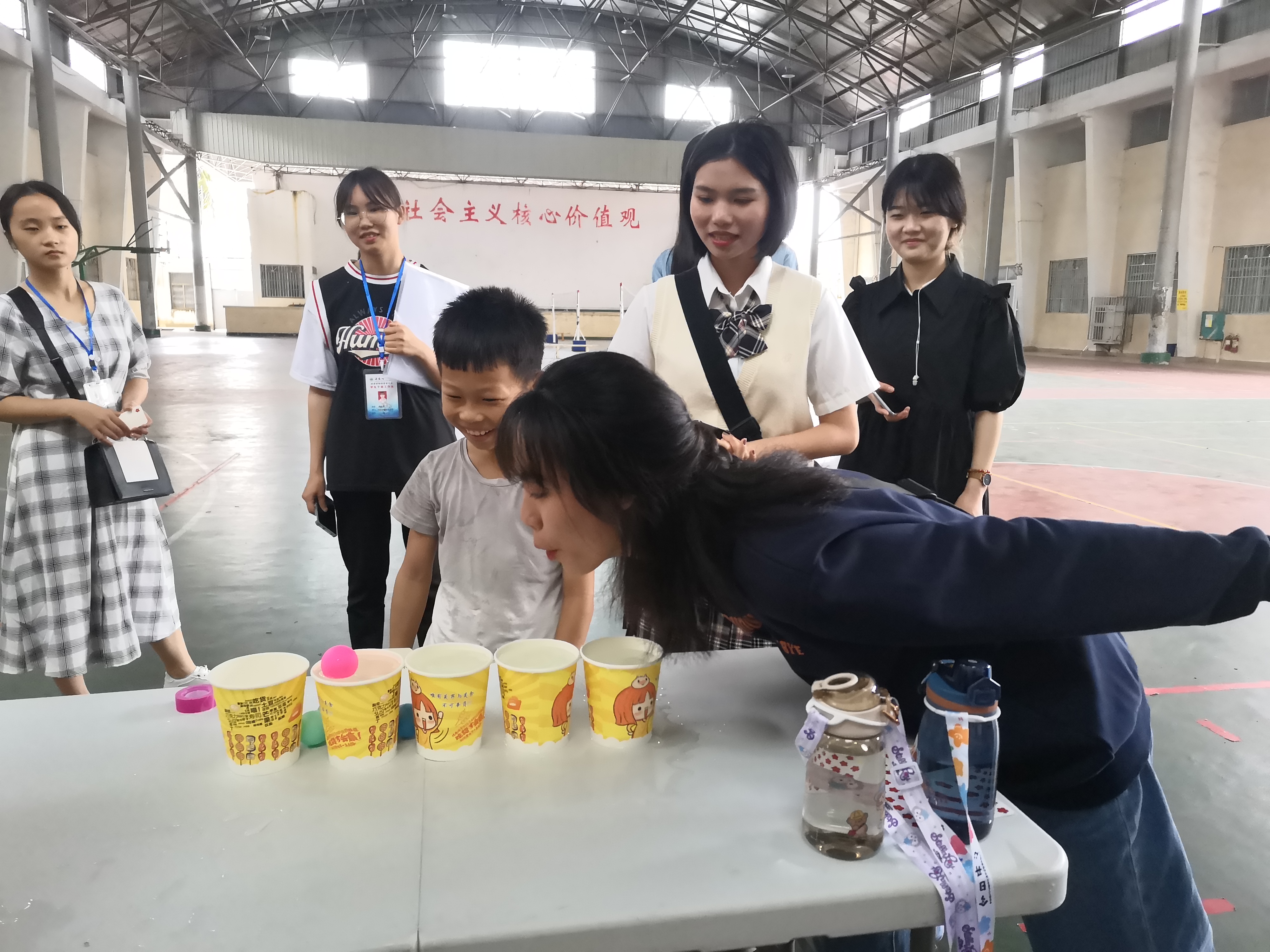 旅游学院举办女生节活动