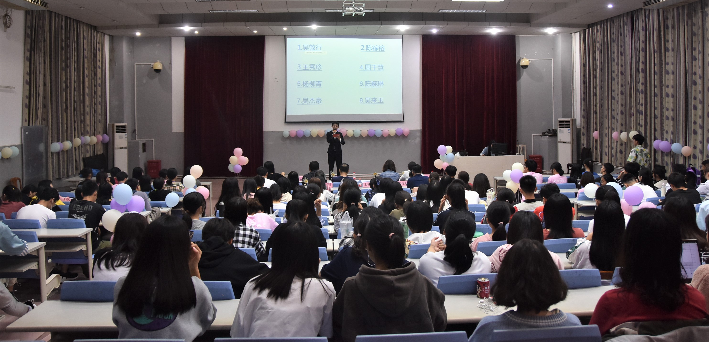 旅游学院举办第四届旅游文化节暨模拟导游大赛决赛